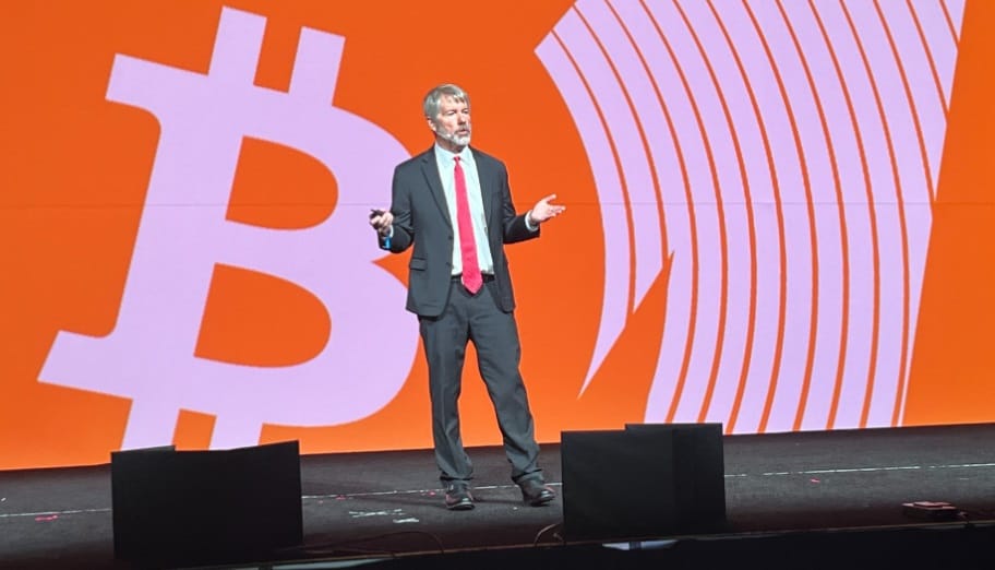 Michael Saylor Could Ignite Bitcoin's Next Bull Run to $70K with $489M MicroStrategy Investment! 4 crypto news