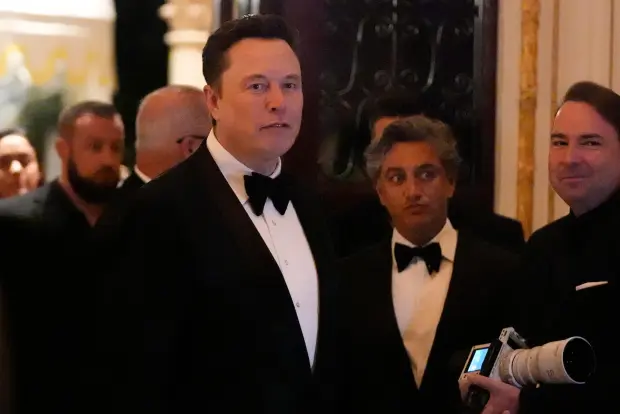 Elon Musk Backs Howard Lutnick for U.S. Treasury Secretary: "We Need Change" 2 crypto news